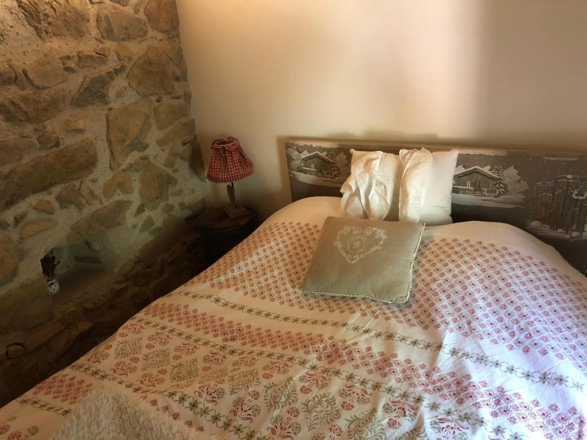 Le Chalet De La Goutte Saint-Appolinaire  Экстерьер фото